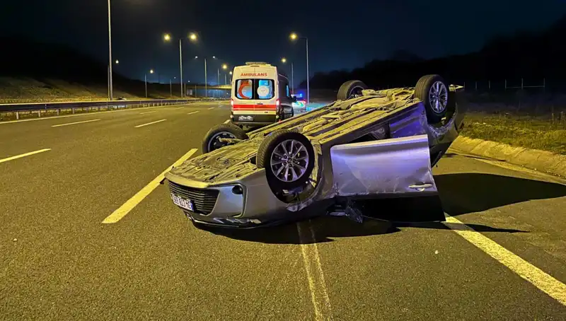 Kuzey Marmara Otoyolu’nda Feci Kaza: İki Araç Çarpıştı, Yaralılar Hastaneye Kaldırıldı!