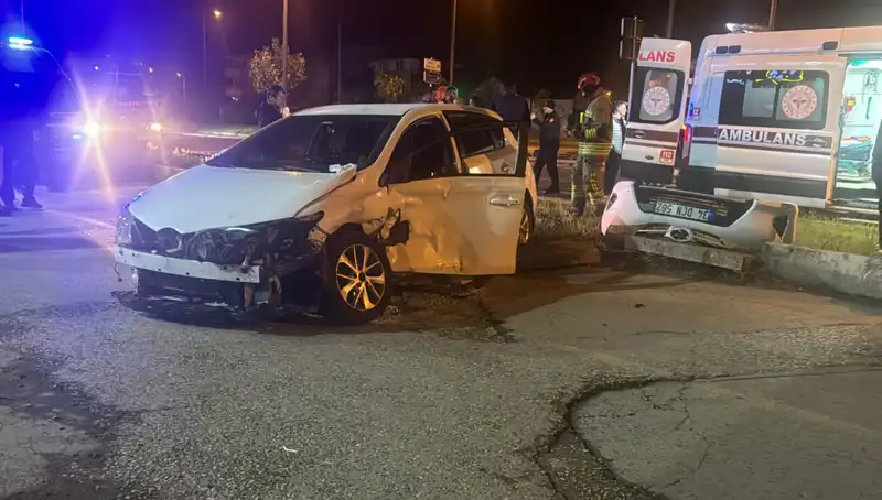 Pikap ile Otomobil Çarpıştı: Kaza Sonrası Şok Edici Detaylar Ortaya Çıktı