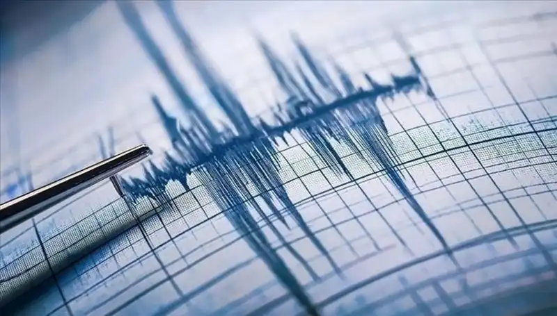 Ege Denizi'nde Şiddetli Bir Deprem: 3.0 Büyüklüğünde Şok Etkisi Yarattı