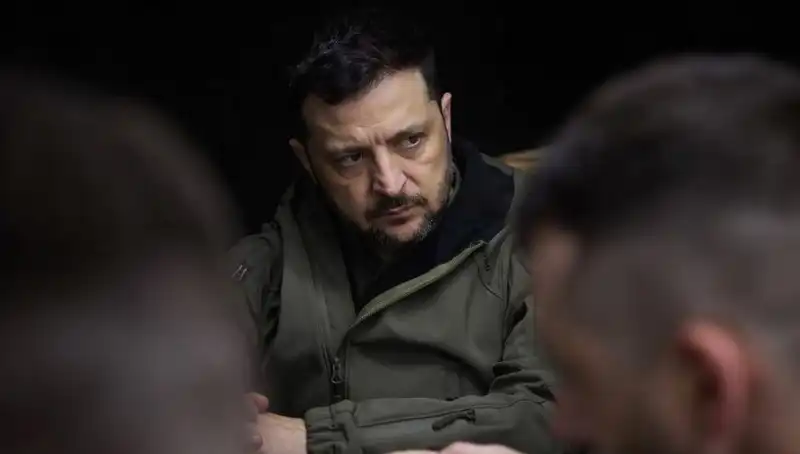 Zelenski, Rusya'nın Kuzey Kore Füzesini Kullandığını Duyurdu!