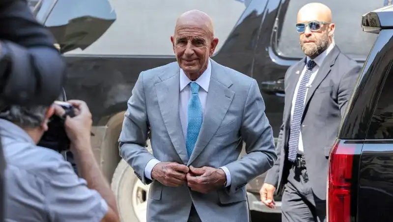 Suriye'de Barış Umudu: ABD Elçisi Barrack'tan Sakinlik Çağrısı