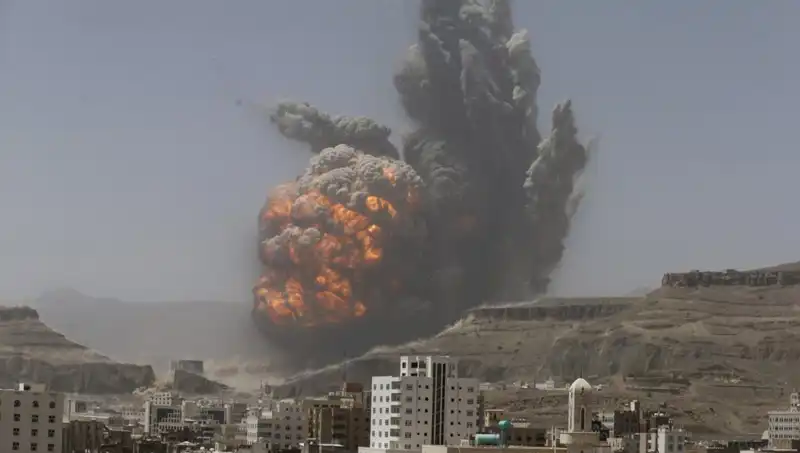 ABD'nin Yemen'deki Fabrikaya Hava Saldırısı: Savaşın Gölgesinde Yürek Yakan Kaybılar