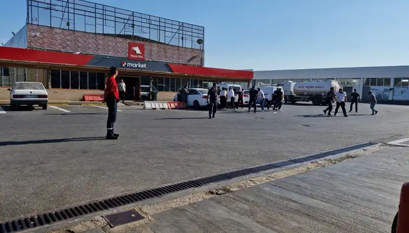 Omuz Atma Kavgası: İki Ailenin Akaryakıt İstasyonunda Yüzleşmesi
