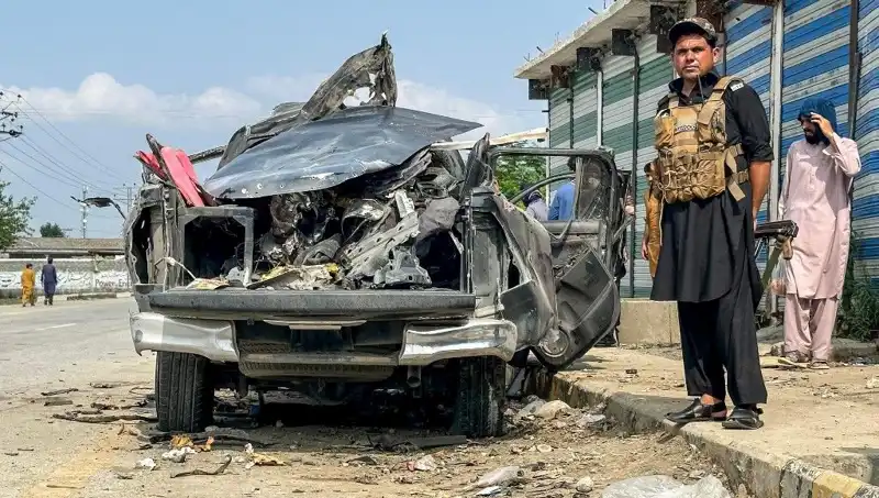 Pakistan’da Şok Edici Patlama: Hükümet Yetkilileri ve Polis Memuru Hedef Alındı