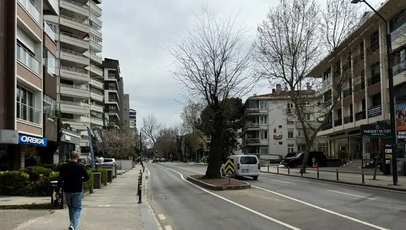 Kadıköy'deki Tehlikeli Cadde: Sürekli Kaza Olma Sebepleri Neler?