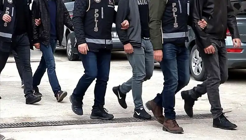 Ankara ve Antalya'da Fuhuş Operasyonunda 20 Şüpheli Yakalandı